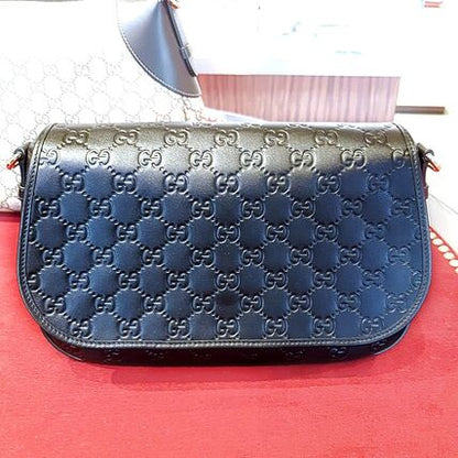 Gucci GG Emblem Medium Shoulder Bag Black 848882 AAFDV 1000