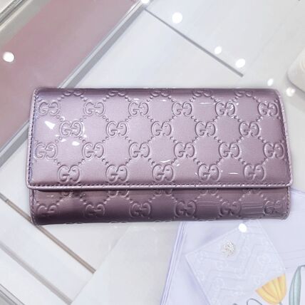 Gucci GG Emblem Patent Leather Continental Wallet Lilac 847210 FAE83 5301