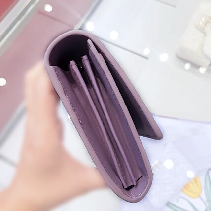 Gucci GG Emblem Patent Leather Continental Wallet Lilac 847210 FAE83 5301