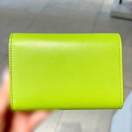 Loewe Pebble Anagram Logo Calf Leather Folding Wallet