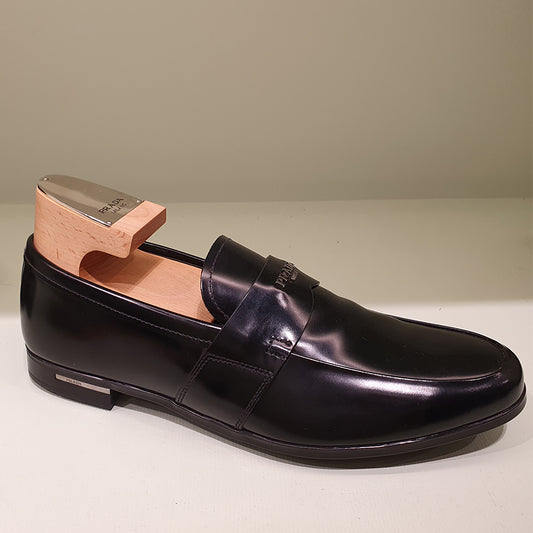 Metal Logo Men's Loafer Shoes